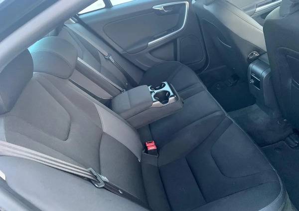 Volvo S60 cena 30000 przebieg: 195000, rok produkcji 2011 z Strumień małe 277
